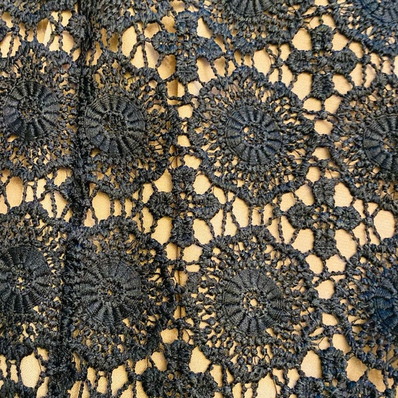 Halogen Black Sleeveless Lace Blouse - Picture 5 of 8